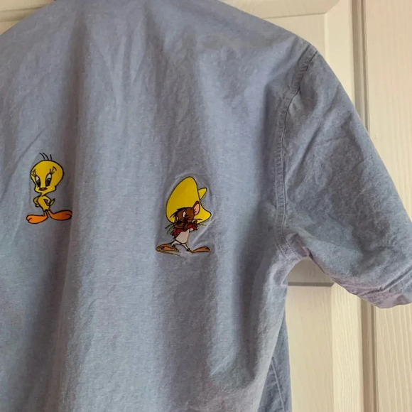 VTG Looney Tunes Women’s Button Up Denim Shirt size Small Bugs Bunny Embroidered - Picture 5 of 16